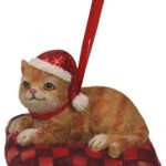 24K861-3 Kat rood op kussen kerstornament