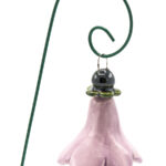 Keramieken bloem Campanula Lila met prikker B028