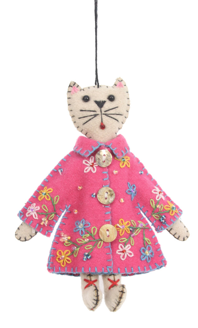 Kat ornament met jas roze bloemen vilt
