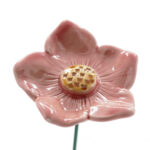 Keramieken Petunia roze op prikker
