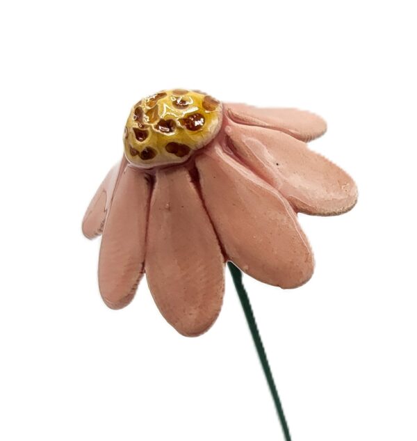 Keramische bloem Kamille roze op prikker
