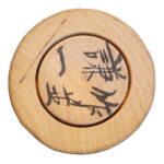 Japanse kokeshi houten decoratiepop gesigneerde onderkant