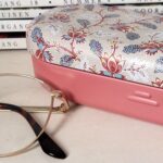 Brillenkoker Sanderson bloem dessin