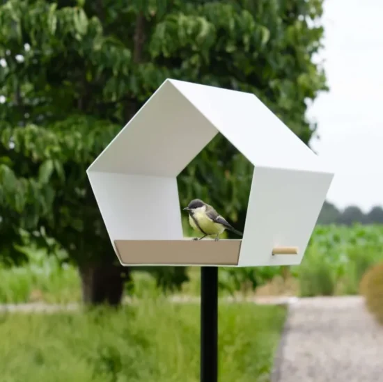 vogel-big-diamond-birdfeeder-with-pole-white-sand-heeej.nl_-768x766 (1)
